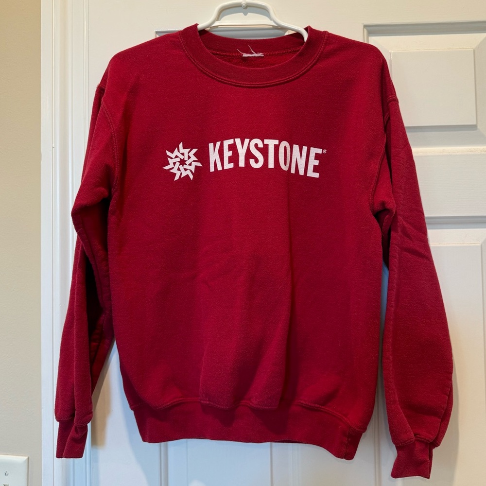 Keystone pullover